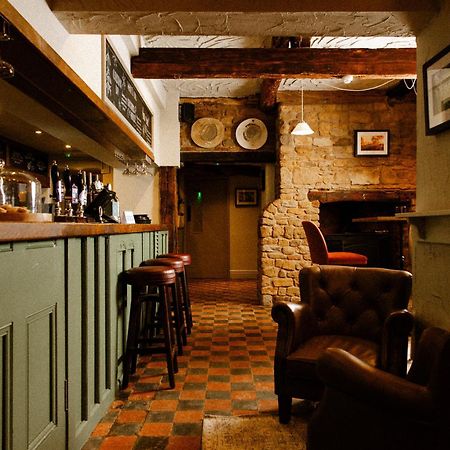 The Olde Coach House Inn Ashby Saint Ledgers Εξωτερικό φωτογραφία