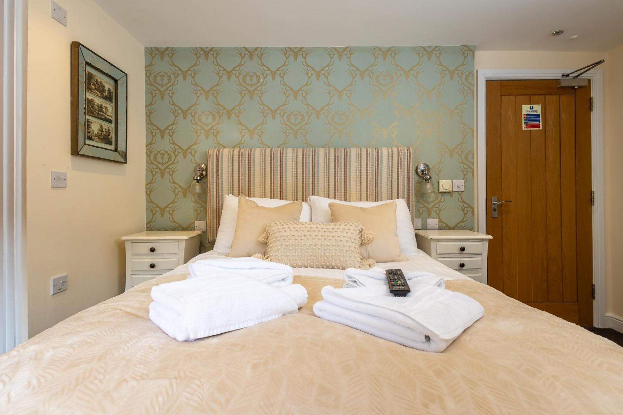 The Olde Coach House Inn Ashby Saint Ledgers Εξωτερικό φωτογραφία