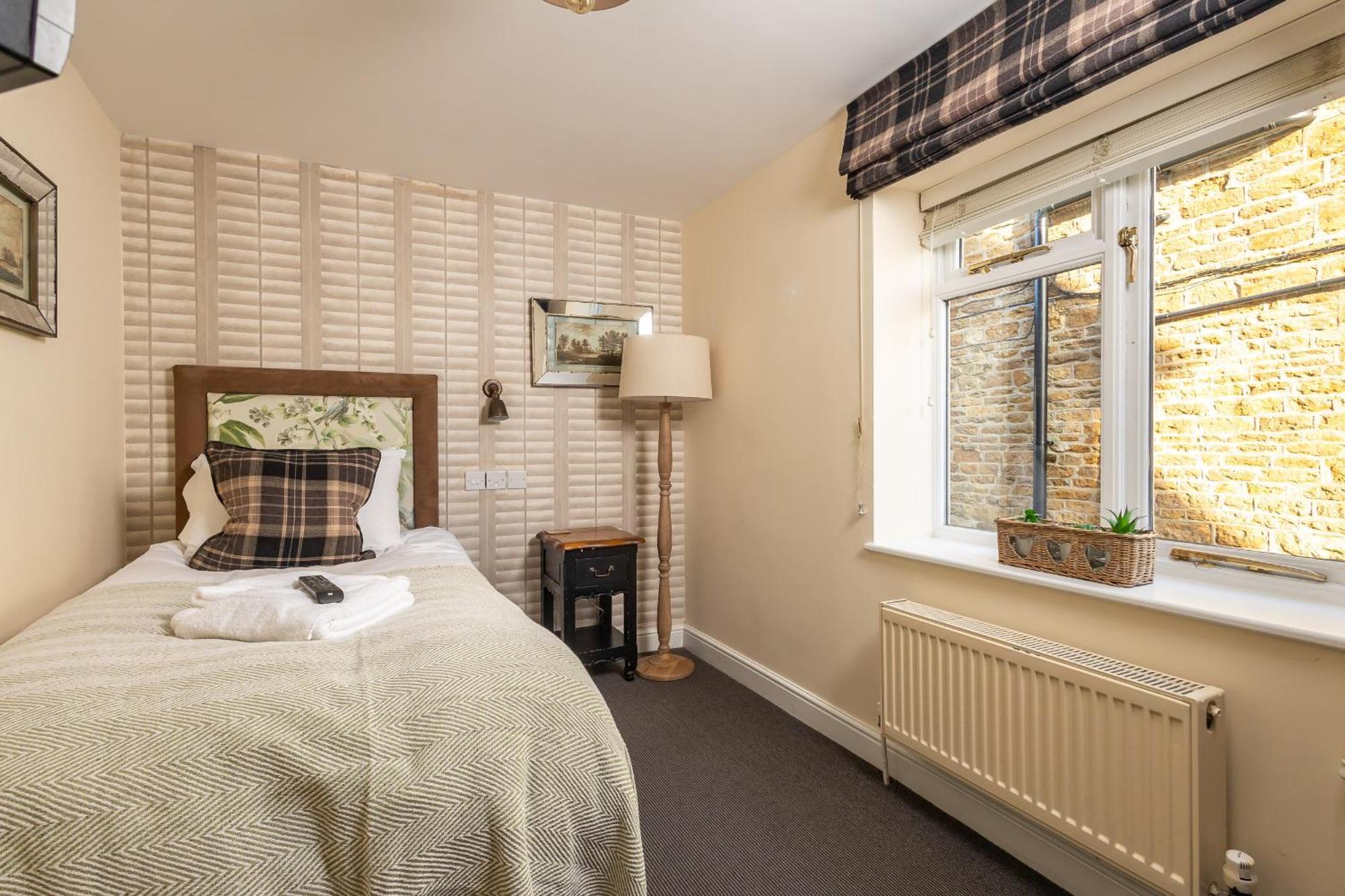 The Olde Coach House Inn Ashby Saint Ledgers Εξωτερικό φωτογραφία