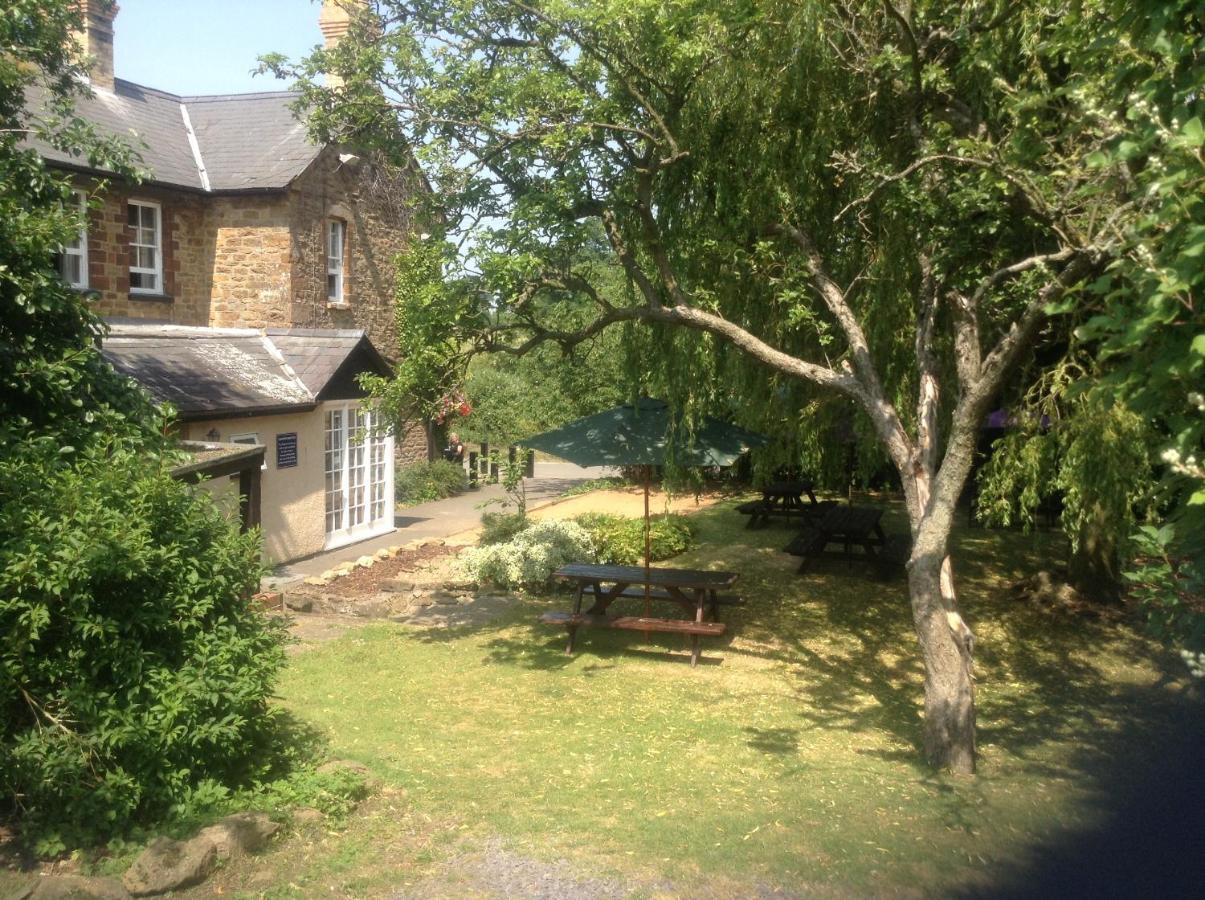 The Olde Coach House Inn Ashby Saint Ledgers Εξωτερικό φωτογραφία